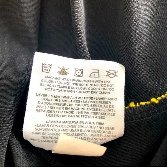 Nike Dry Fit Livestrong Golf shirt Size XXL Color Black yellow trim short sleeve - Picture 6 of 7